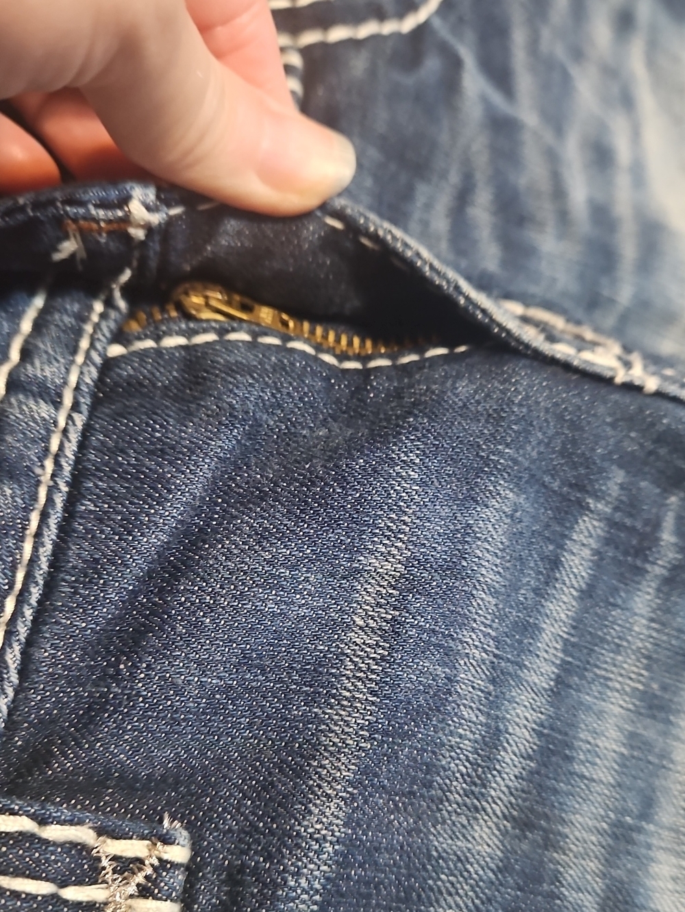 Rock Revival Ali Low-Rise Distressed Denim Shorts - Picture 6 of 9
